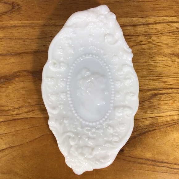 Vintage Other - Vintage Fostoria Milk Glass “Jenny Lind” Cameo Dresser Dish